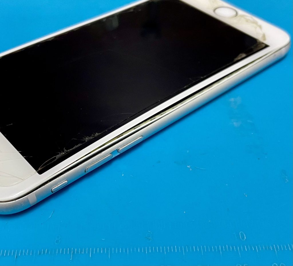 iPhone 6s バッテリー膨張修理