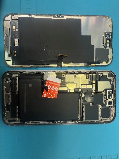 iPhone15Pro液晶交換修理