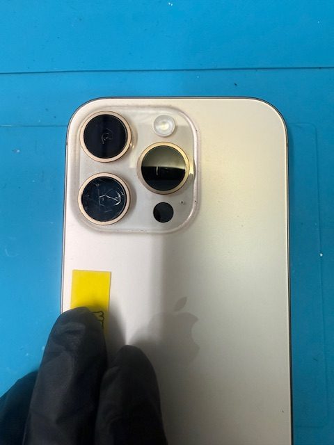 iPhone16Proアウトカメラレンズ交換修理