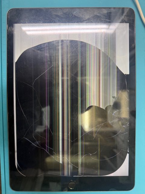 iPad9液晶交換修理