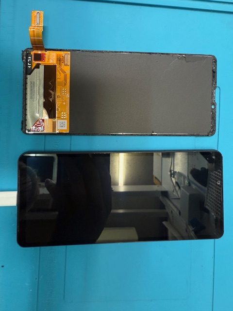 Xperia10 VIフロントパネル修理