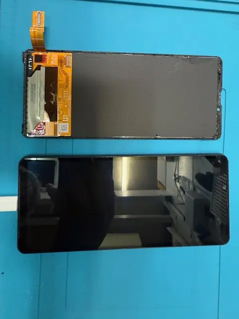 Xperia10 VIフロントパネル修理【iPhone修理スマホ修理堂】