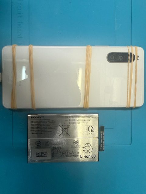 Xperia10Ⅱバッテリー交換修理