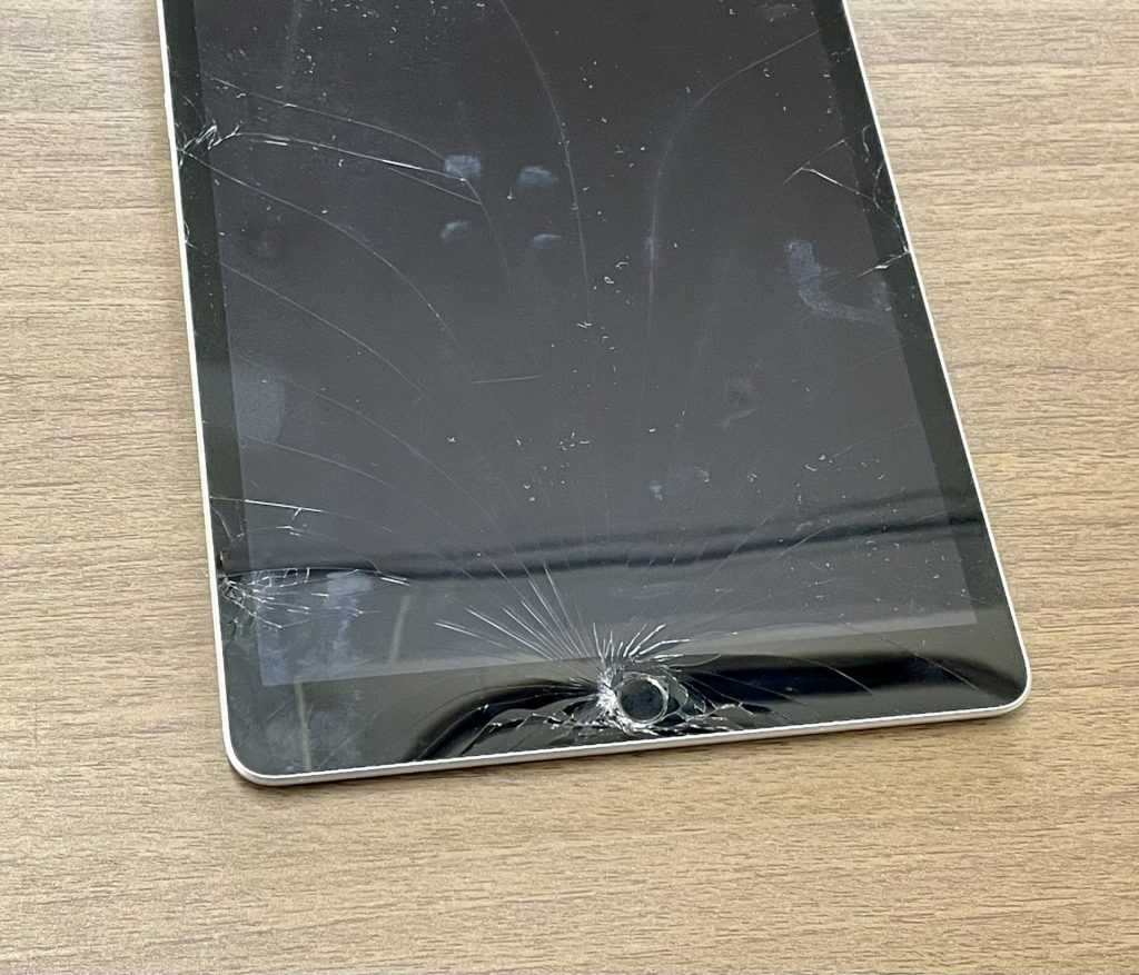 iPad (第9世代) 画面交換修理