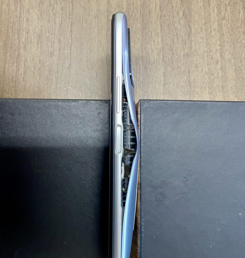 Redmi Note 10 JE バッテリー膨張修理