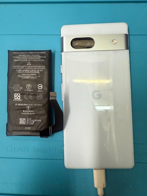 【Google Pixel 7a】バッテリー膨張による電源不良修理を行いました!