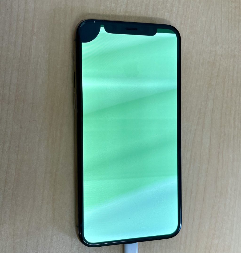 iPhone 11 Pro 画面交換修理