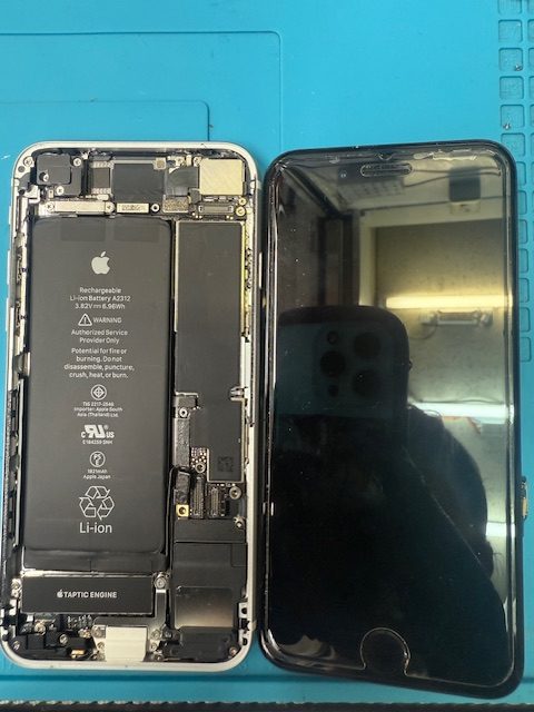 iPhoneSE2起動不良修理