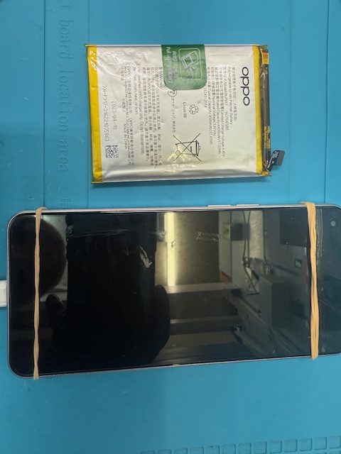 OPPO Reno9Aバッテリー膨張修理