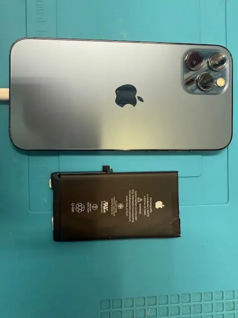 iPhone12Proバッテリー交換修理