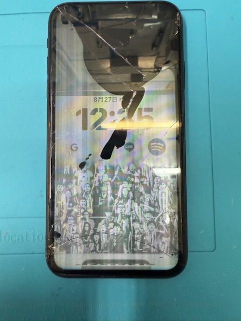 PhoneXRフロントガラス(重度)修理のご依頼