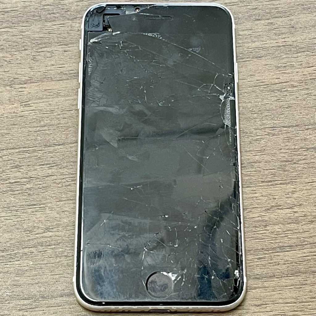 iPhone SE (第3世代) 画面交換修理