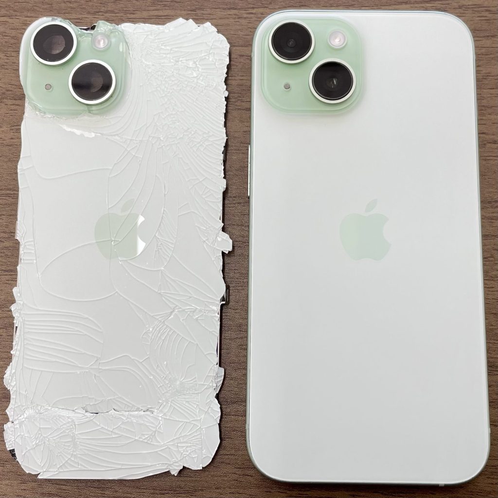 iPhone 15 バックパネル交換修理