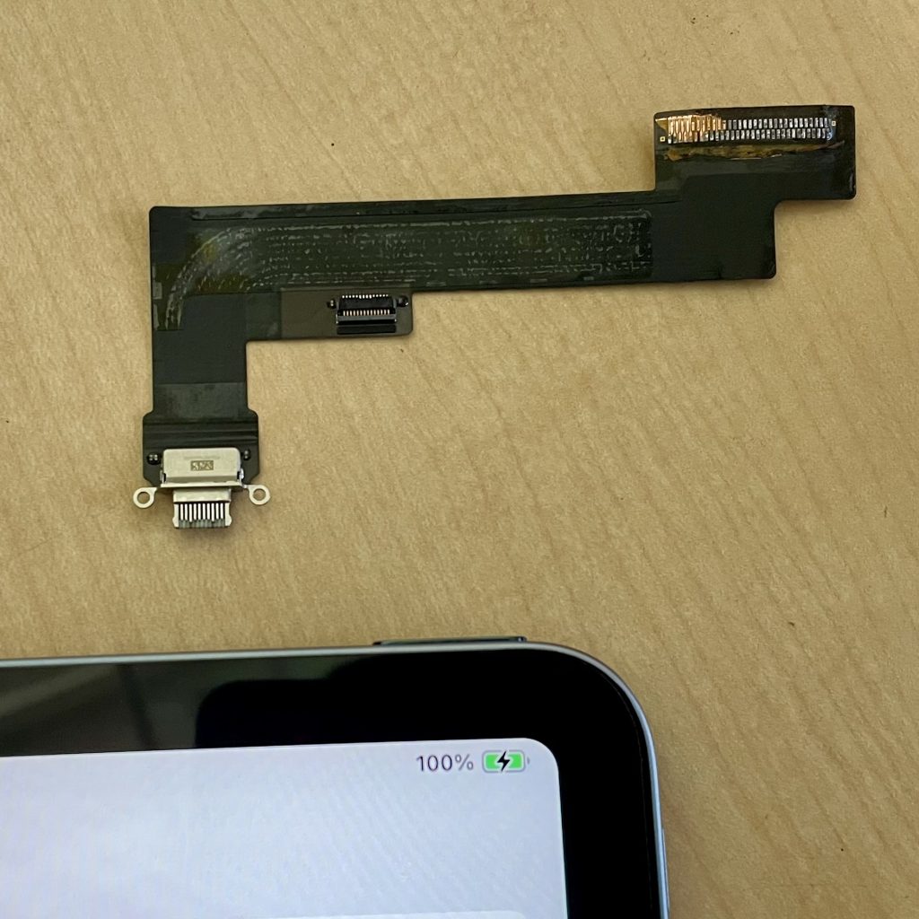 iPad Air (第4世代) 充電口コネクタ交換修理