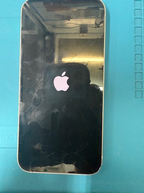 iPhone 13フロントパネル(軽度)修理のご依頼