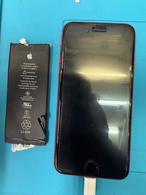 iPhoneSE2 バッテリー交換修理のご依頼！