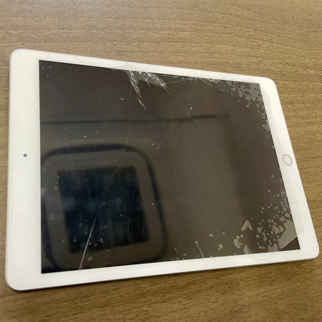 iPad（第7世代）修理実績【iPhone修理スマホ修理堂】