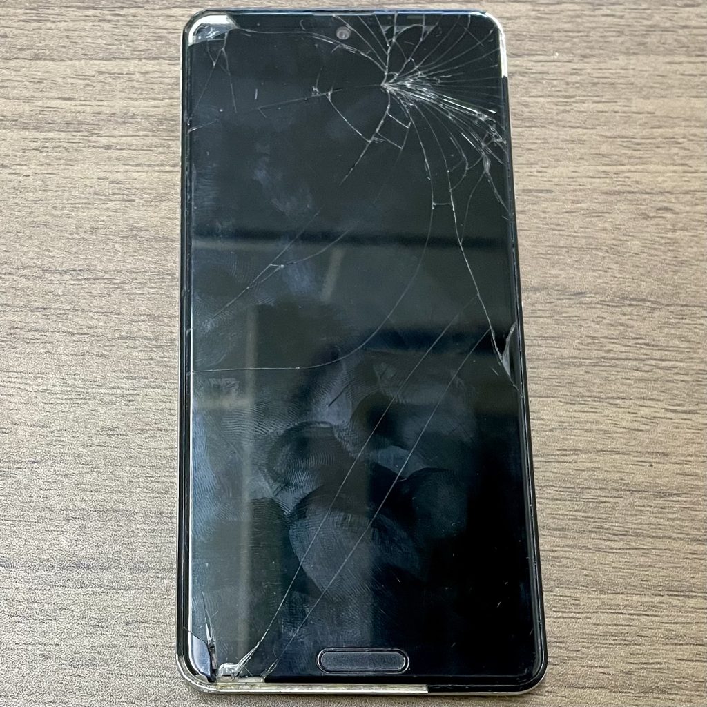 AQUOS sense4 画面交換修理