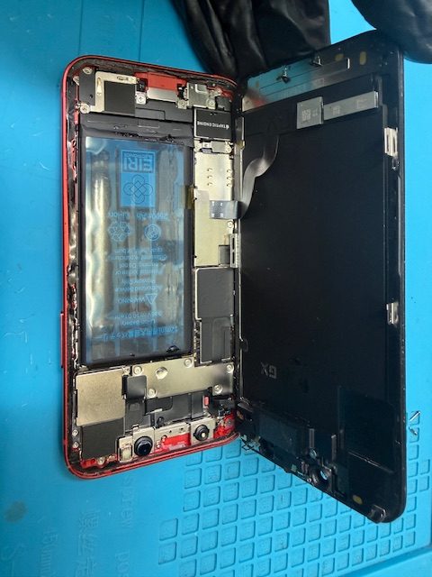 iPhone12 mini水没洗浄・液晶交換修理のご依頼!