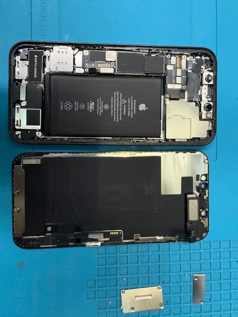 iPhone12起動不良修理のご依頼！