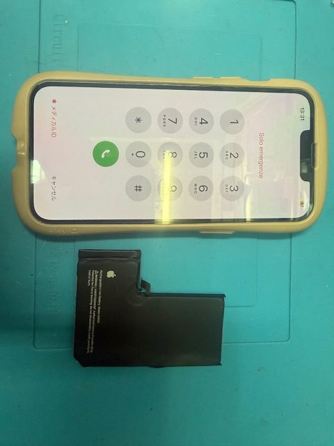 iPhone13 Proバッテリー交換修理のご依頼!