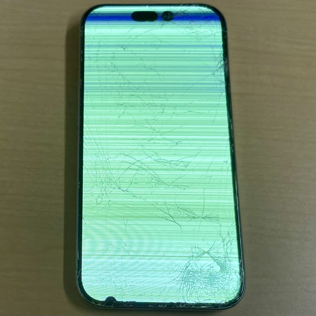 iPhone 15 Pro 画面交換修理