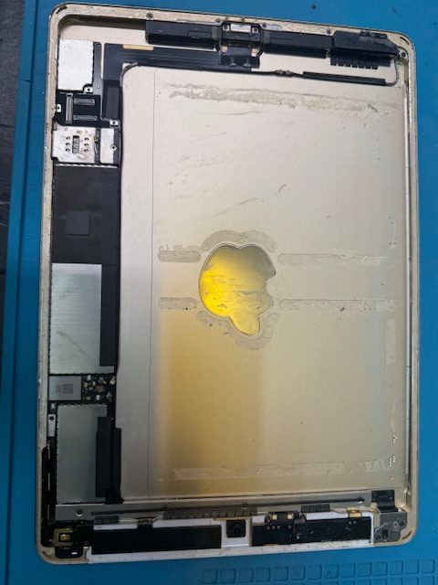 iPad Air 2バッテリー交換修理のご依頼!