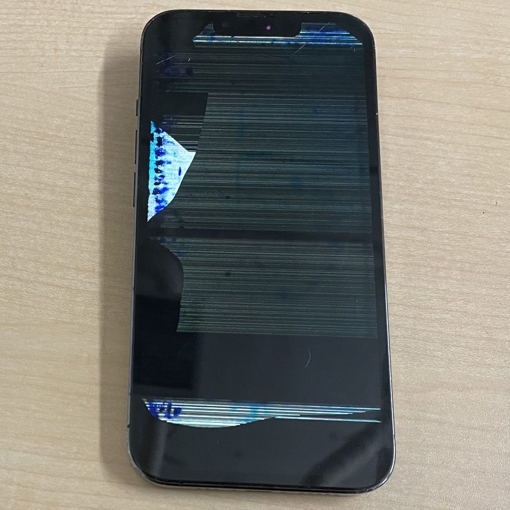 iPhone 13 Pro 画面交換修理