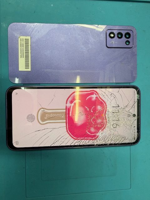 A202ZTフロントパネル修理のご依頼!