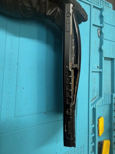 Nintendo Switchバッテリー膨張修理のご依頼!