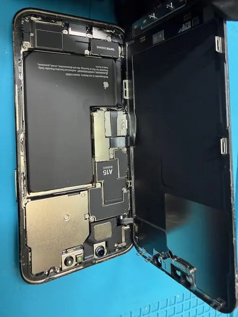 iPhone 13 Pro水没洗浄・液晶交換修理のご依頼！｜iPhone修理スマホ修理堂
