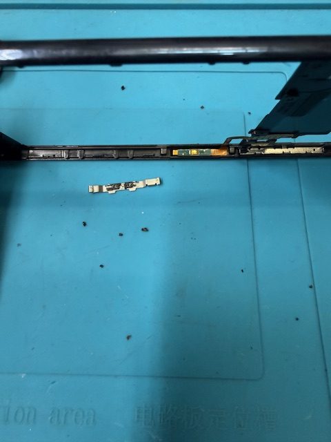 Galaxy A7電源ボタン陥没修理のご依頼!