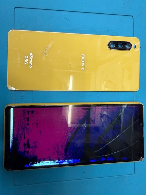 Xperia10Ⅲフロントパネル修理のご依頼!