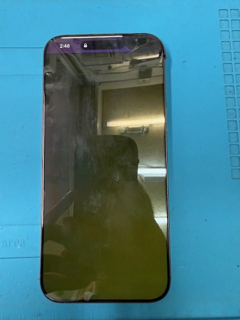 iPhone16ProMaxフロントパネル(重度)修理のご依頼!