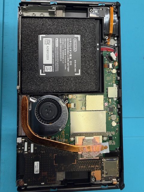 Switch 有機EL液晶修理のご依頼!