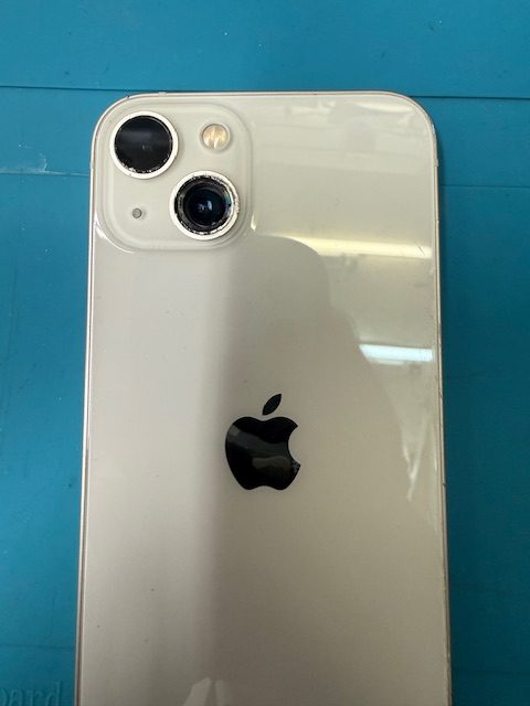 iPhone13アウトカメラレンズ割れ修理のご依頼!