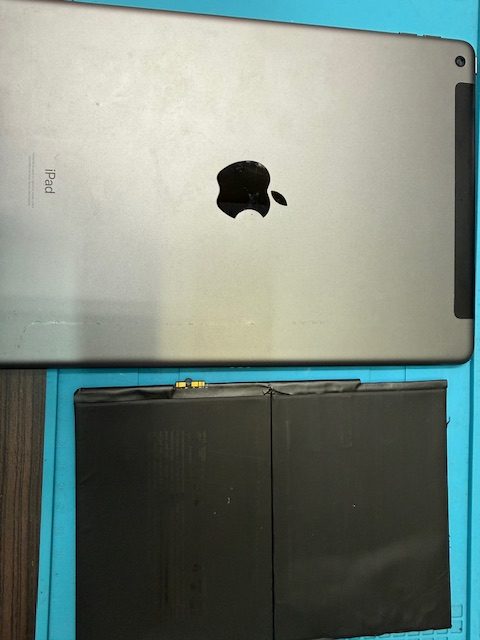 iPad9バッテリー交換修理のご依頼!