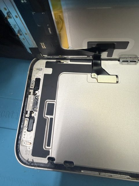 iPhone14水没洗浄・フロントパネル(重度)修理のご依頼!