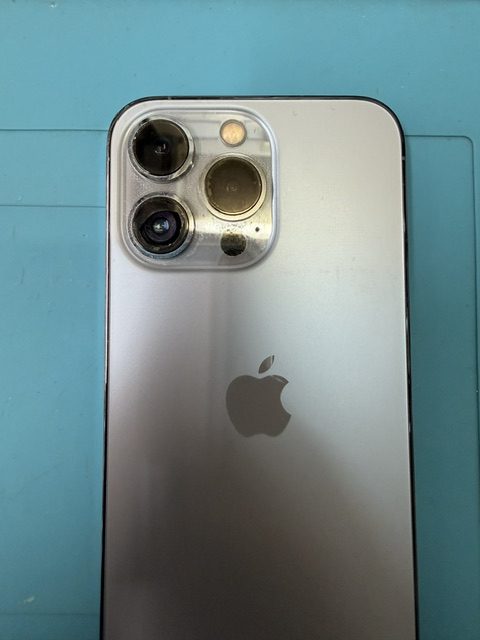iPhone13Proアウトカメラレンズ修理のご依頼!