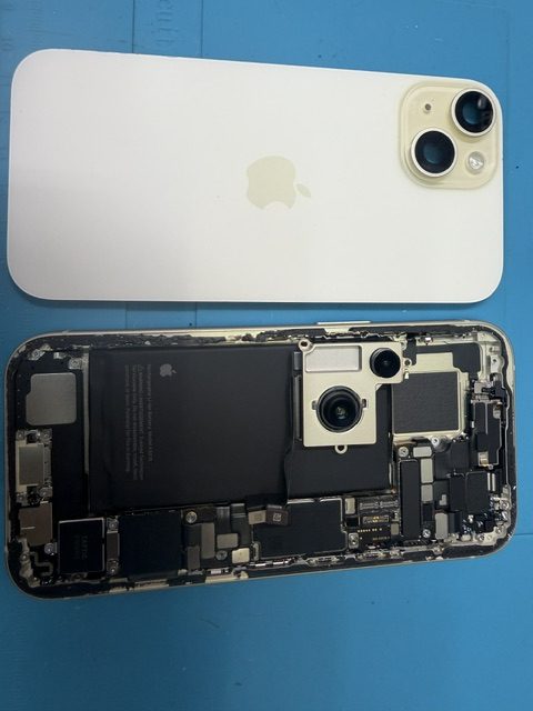 iPhone15アウトカメラ修理のご依頼!