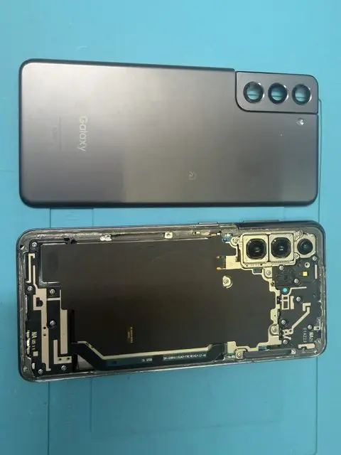 Galaxy S21 5Gバッテリー交換修理のご依頼！｜iPhone修理スマホ修理堂