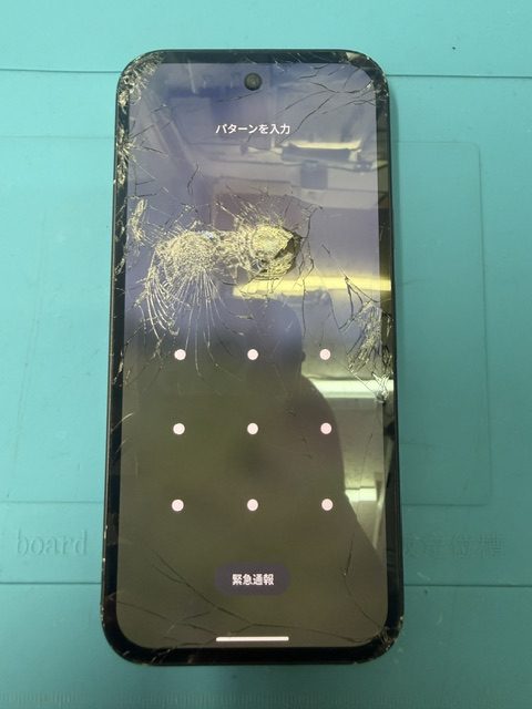 Google Pixel 9Aフロントパネル修理のご依頼!