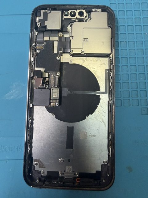 iPhone14ProMax充電口交換修理のご依頼!