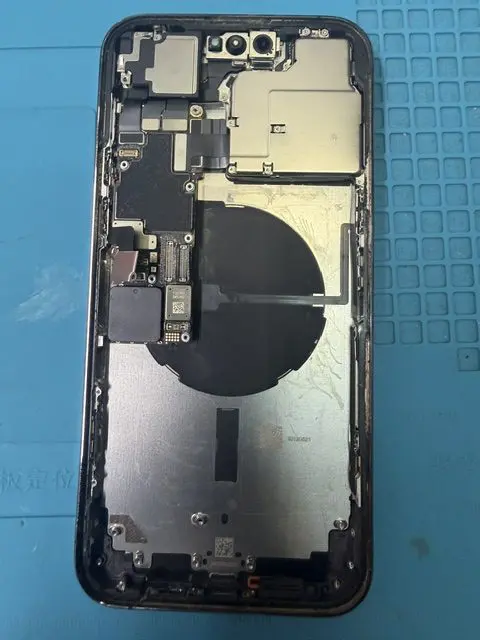 iPhone16e フロントパネル(重度)交換修理｜iPhone修理スマホ修理堂