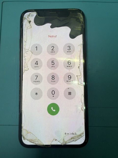 iPhone11Proフロントパネル(重度)修理のご依頼!
