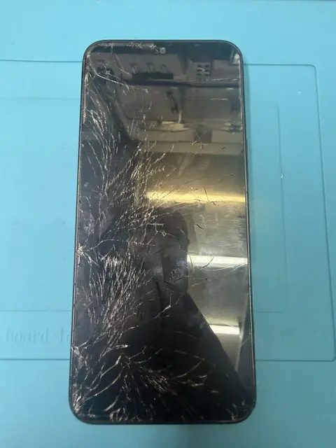 A302ZTフロントパネル修理のご依頼！｜iPhone修理スマホ修理堂