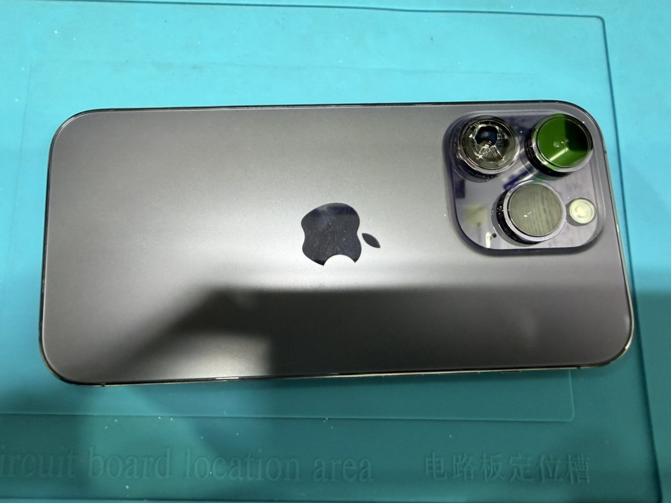 王子駅からiPhone 14 Proのアウトカメラレンズ修理でご来店いただきました!