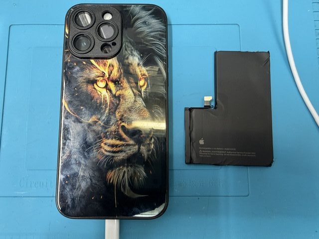王子駅からiPhone 14 Pro Maxのバッテリー交換修理でご来店いただきました!