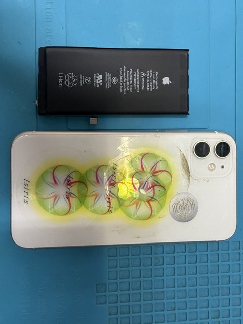 iPhone11バッテリー交換代として!