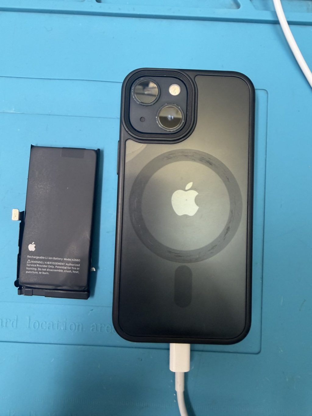 iPhone13miniバッテリー交換修理のご依頼!